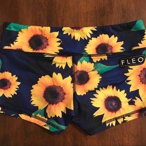 🌻 fleo shorts sunflower glow originals